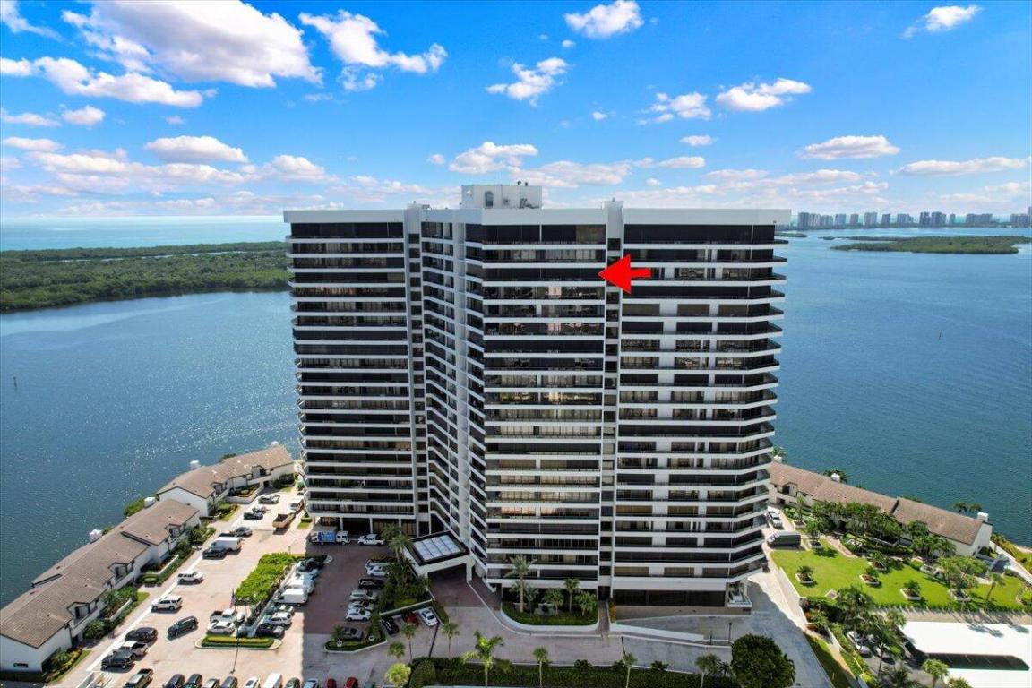 OLD PORT COVE LAKE POINT TOWER CONDO - Residential