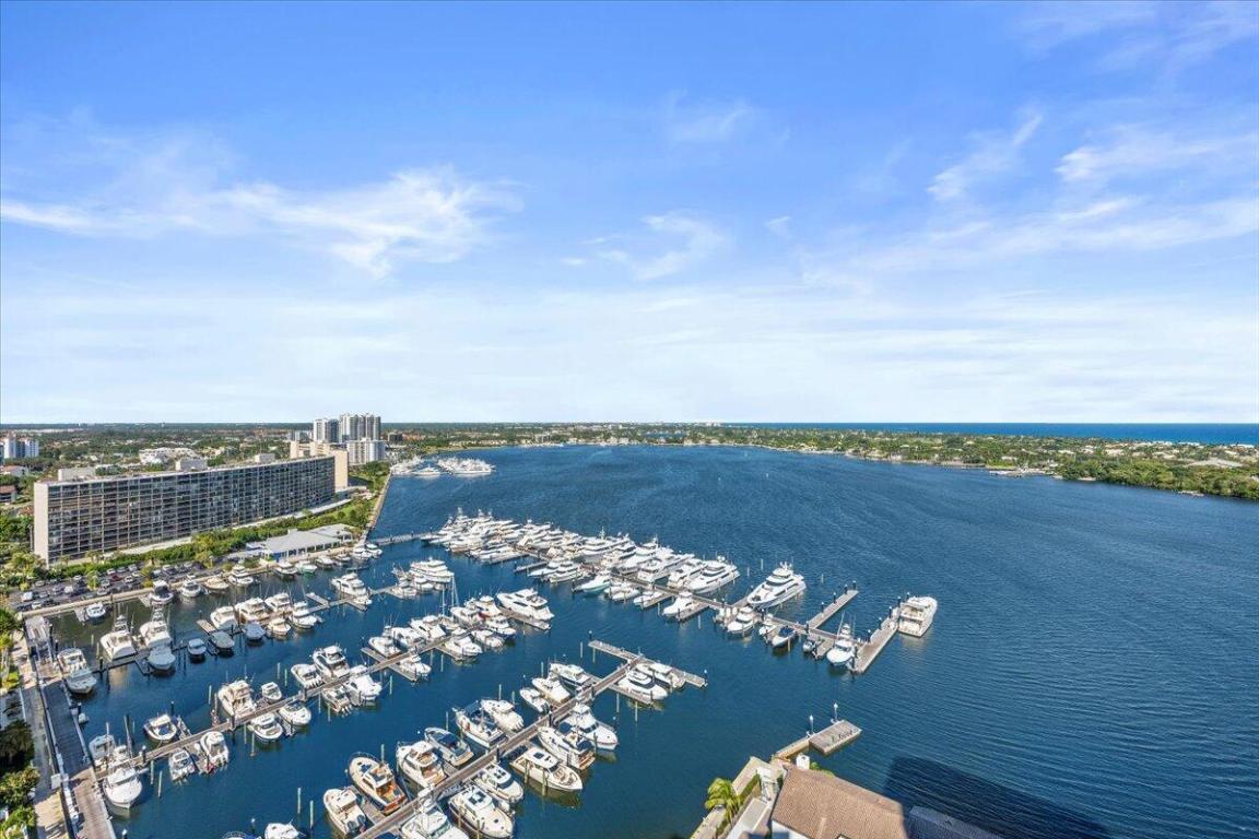 OLD PORT COVE LAKE POINT TOWER CONDO - Residential