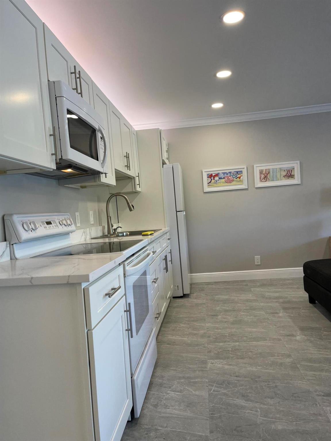 REGAL PALMS MAYFAIR CONDO - Residential