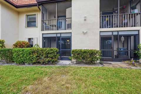 Tiny photo for 7142 Golf Colony Court #102, Lake Worth, FL 33467 (MLS # R11163424)