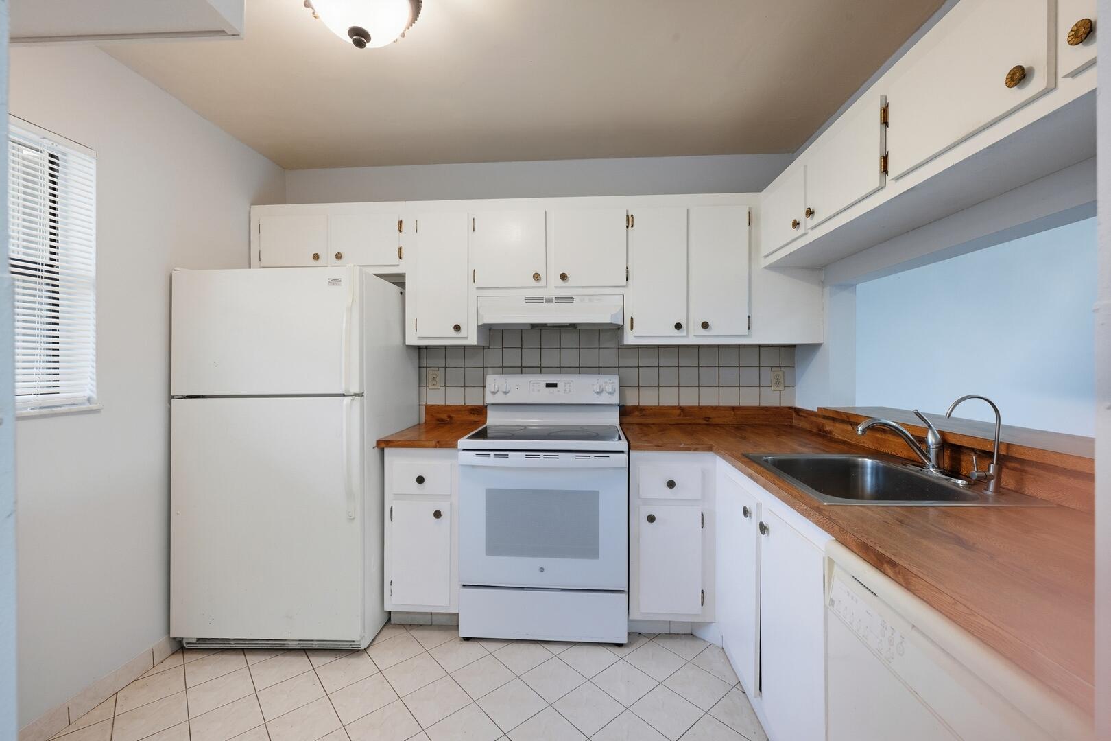 LUCERNE LAKES - Residential