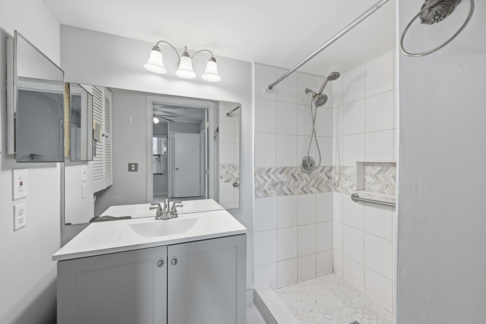 LUCERNE LAKES - Residential