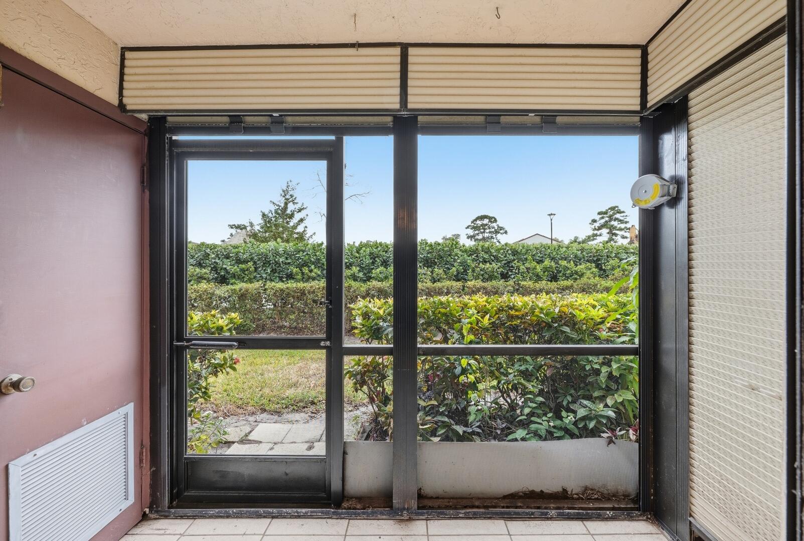 LUCERNE LAKES - Residential