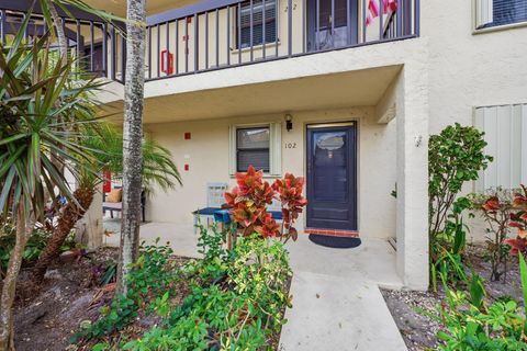 Tiny photo for 7142 Golf Colony Court #102, Lake Worth, FL 33467 (MLS # R11163424)