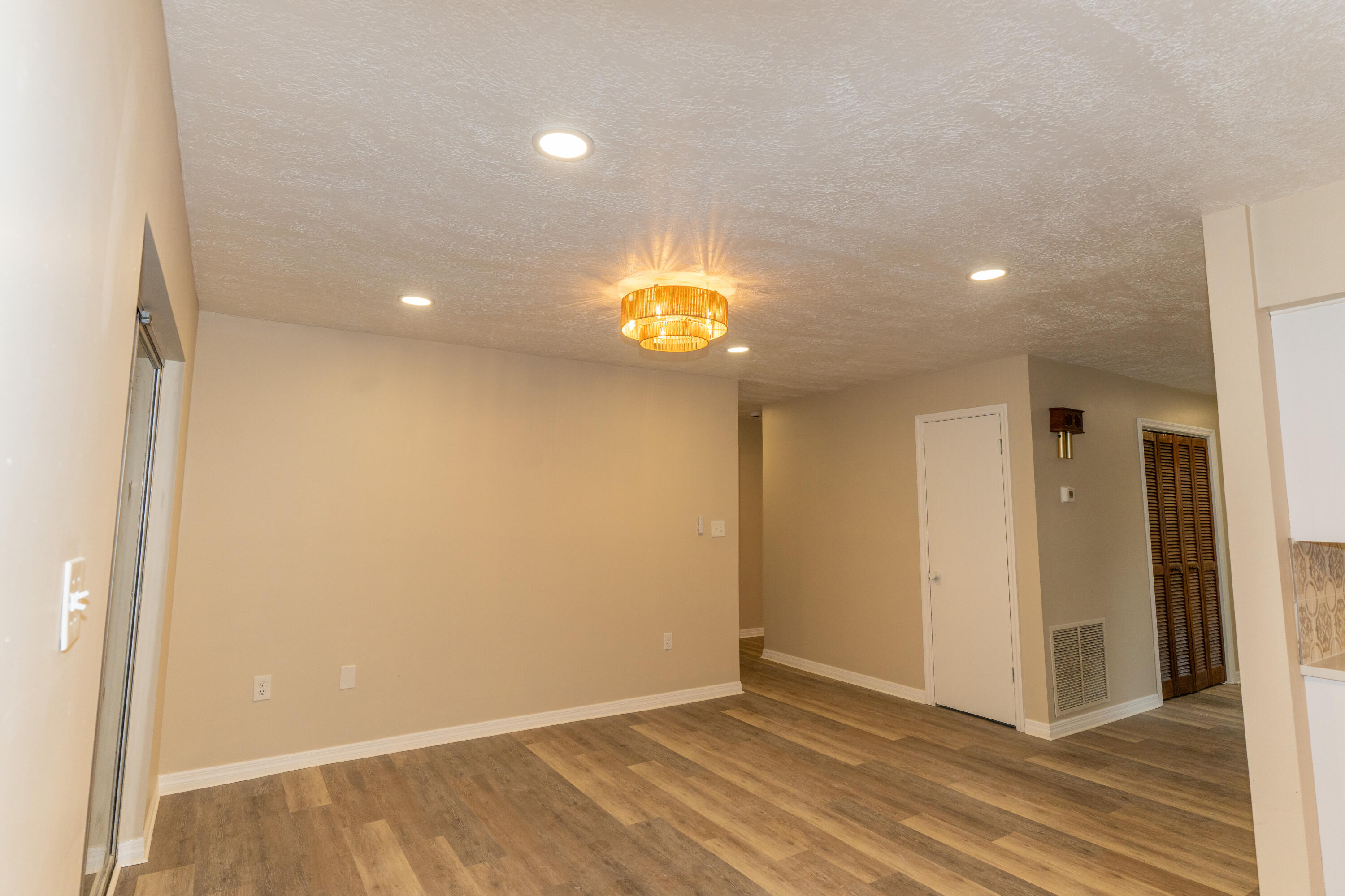 LINCOLN PARK - Residential