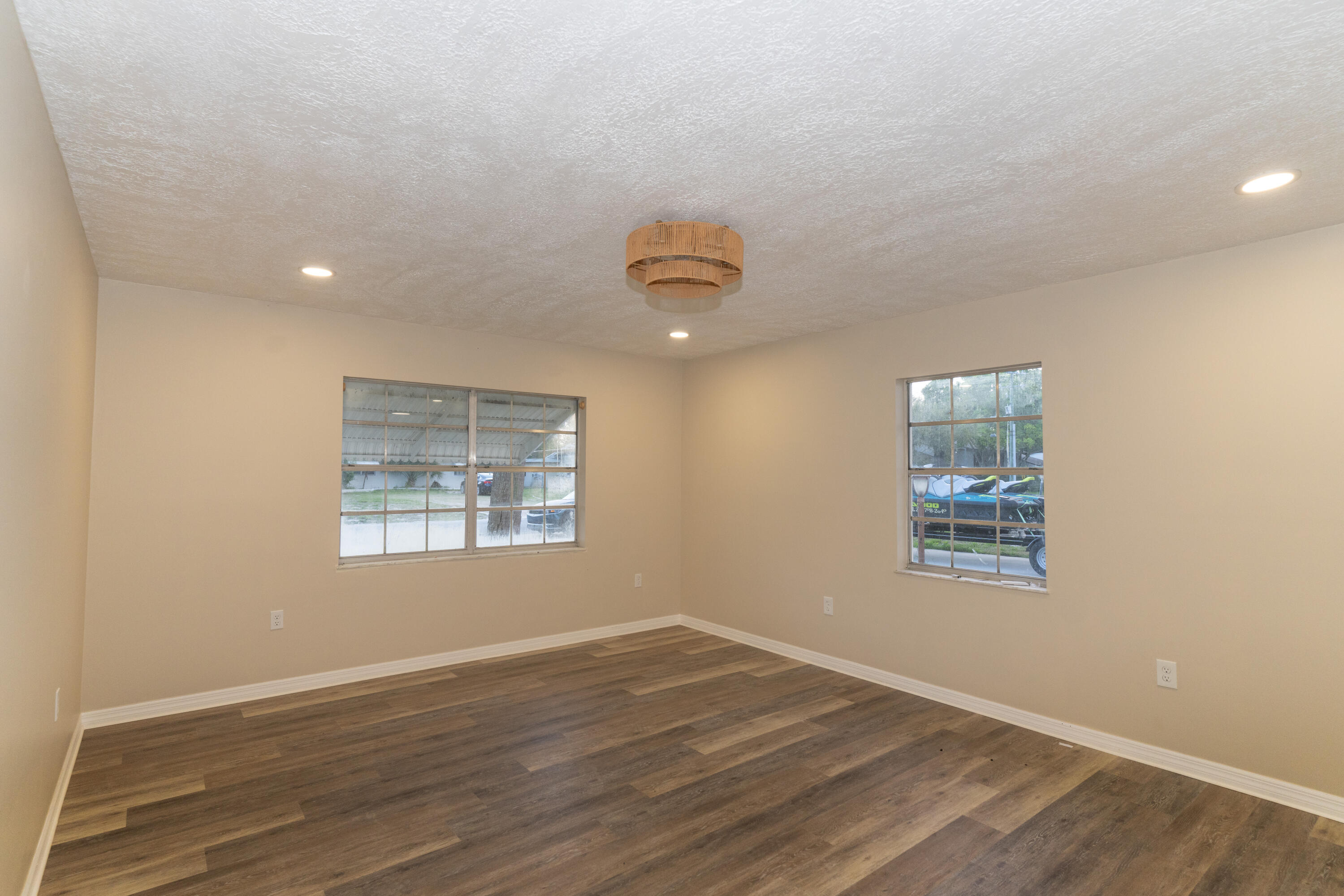 LINCOLN PARK - Residential