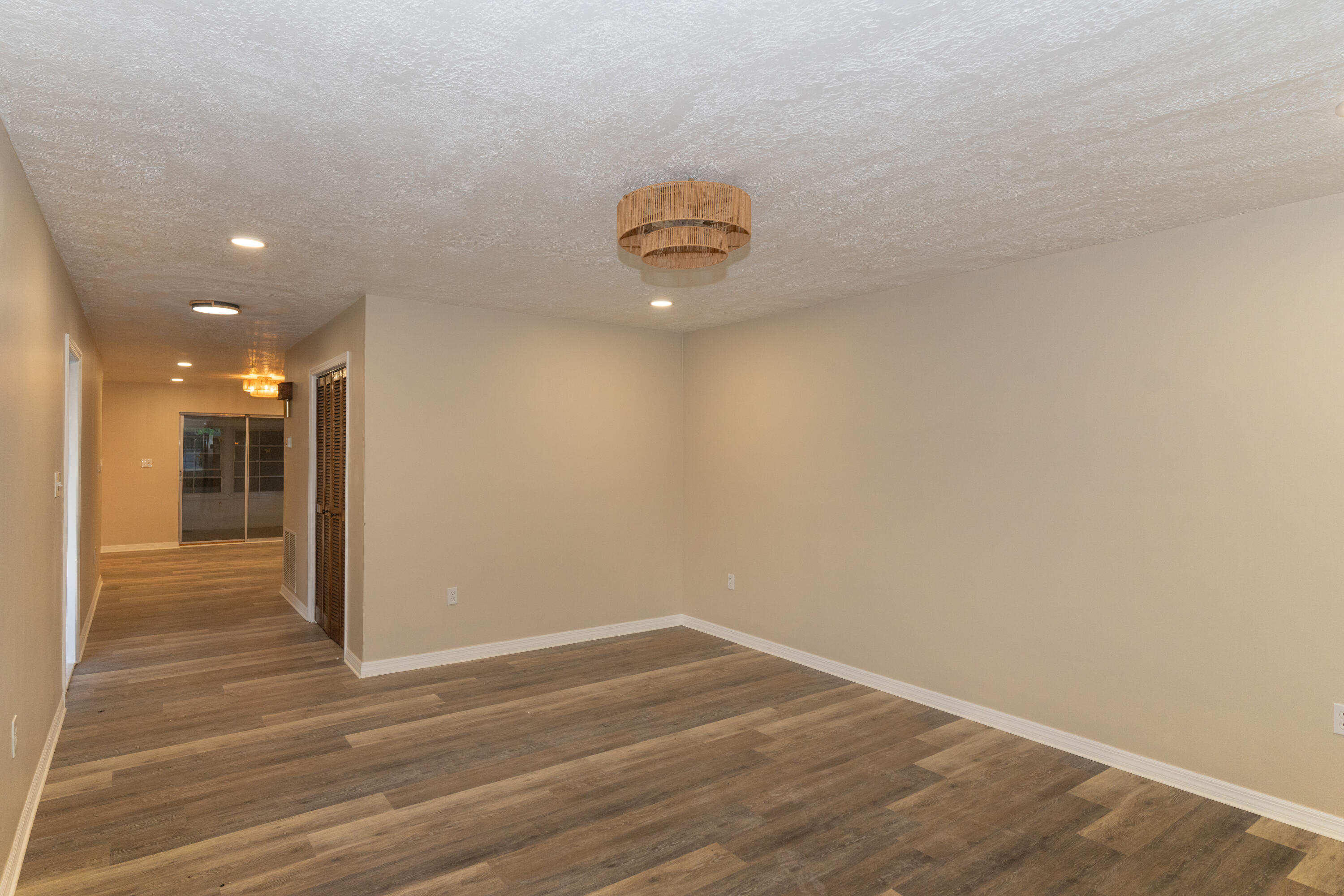 LINCOLN PARK - Residential