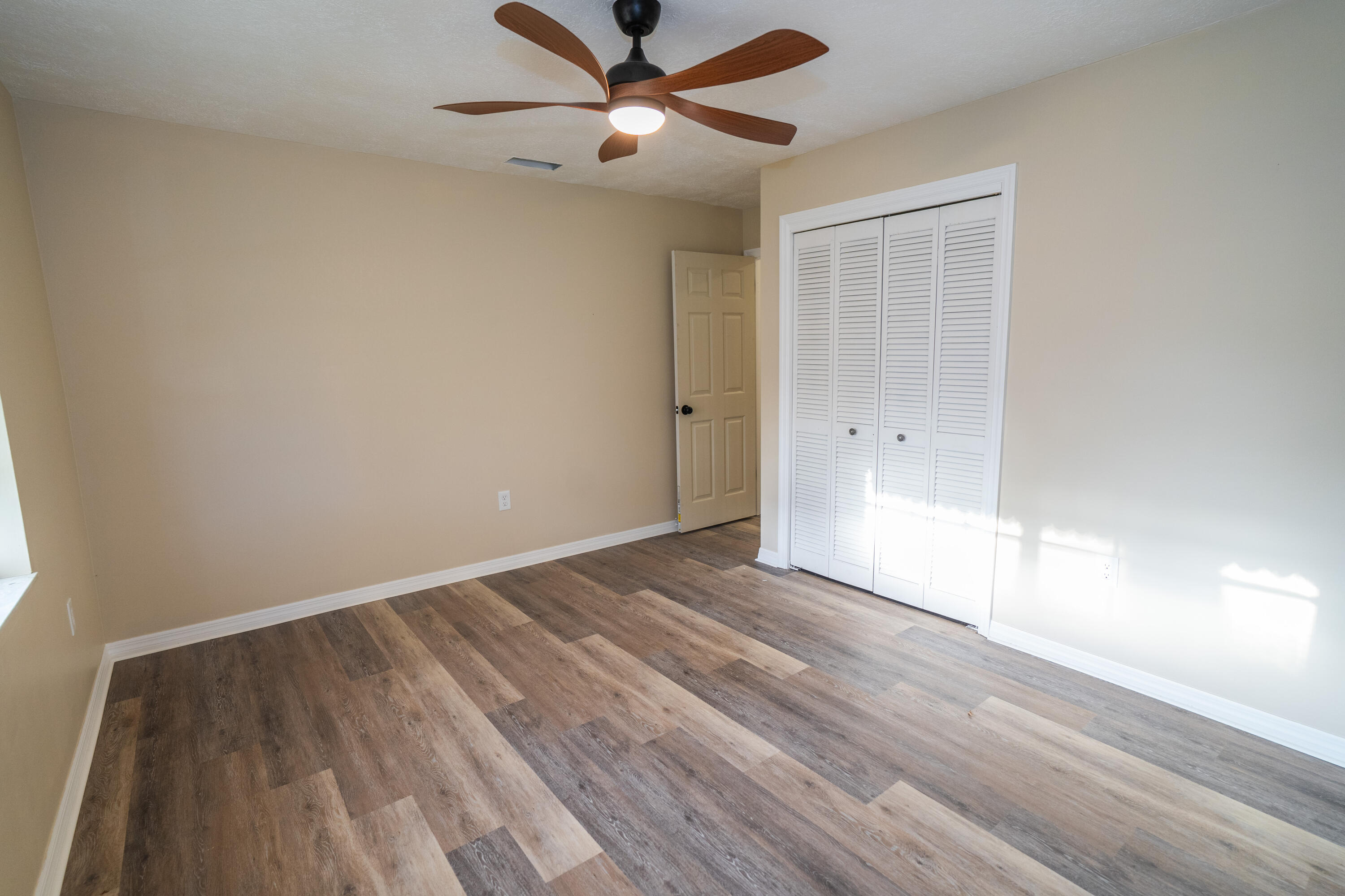 LINCOLN PARK - Residential