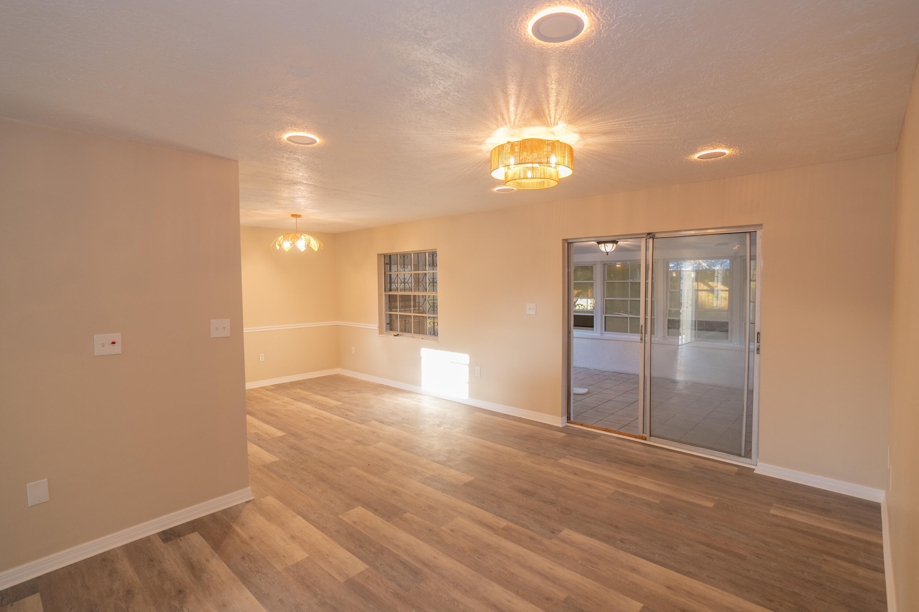 LINCOLN PARK - Residential