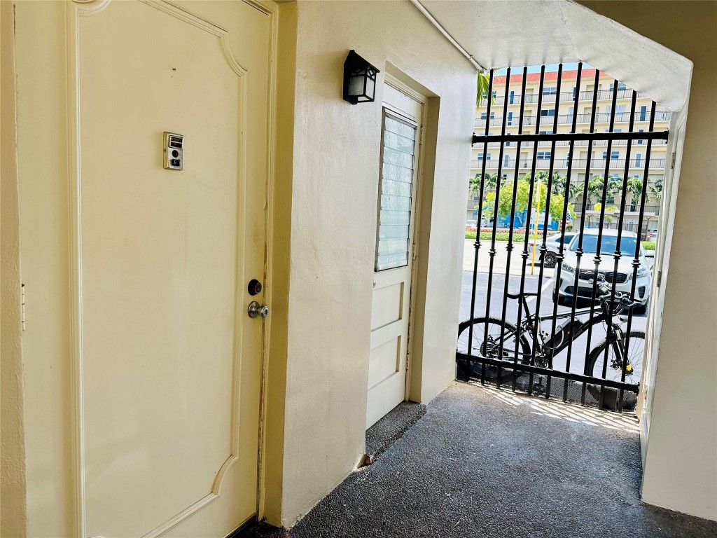 Coach house East & West - Residential