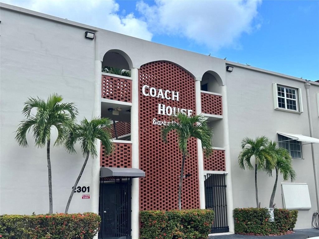 Coach house East & West - Residential