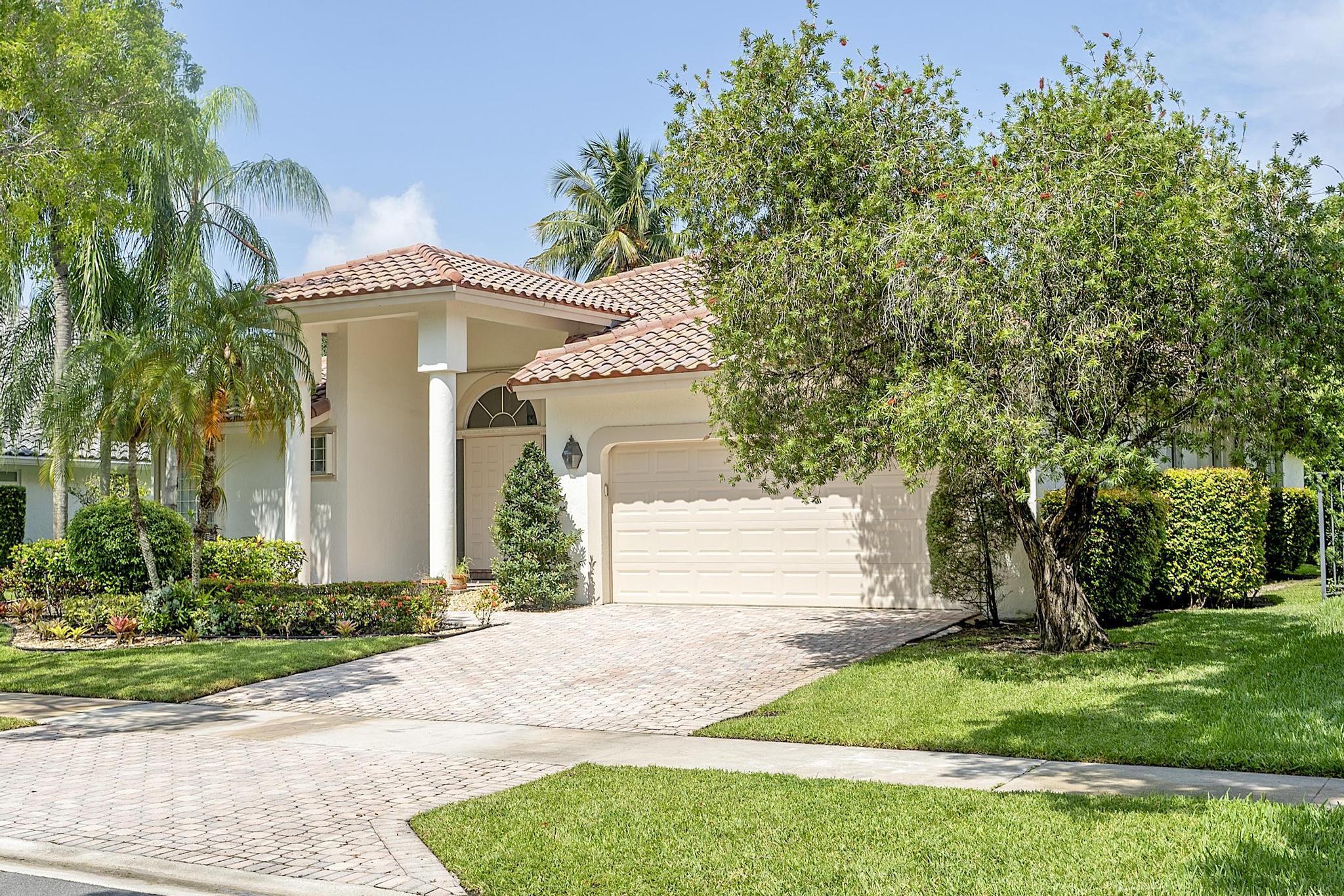 875 Bayside Lane