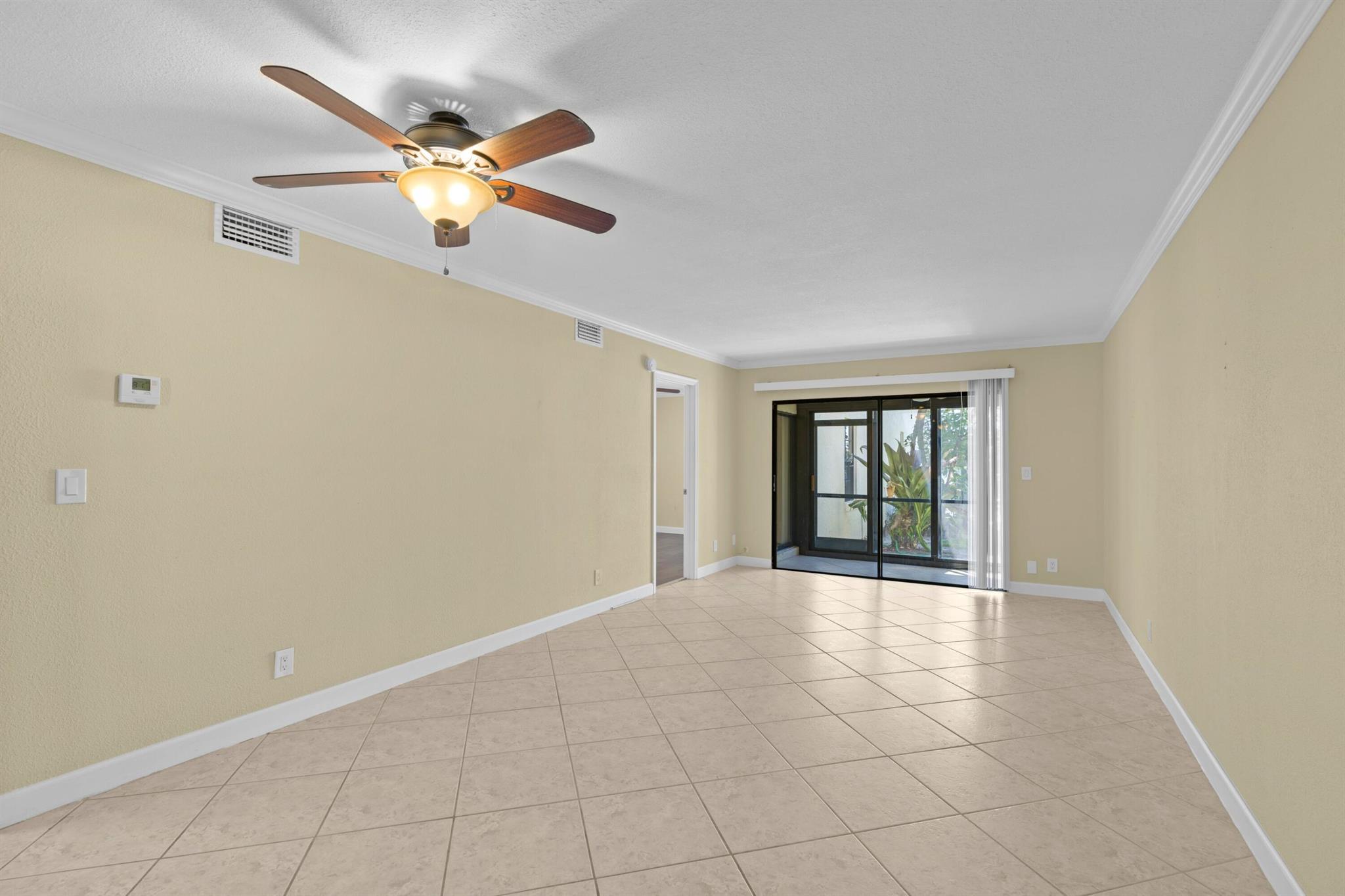 LAKE WINDWOOD CONDO - Residential