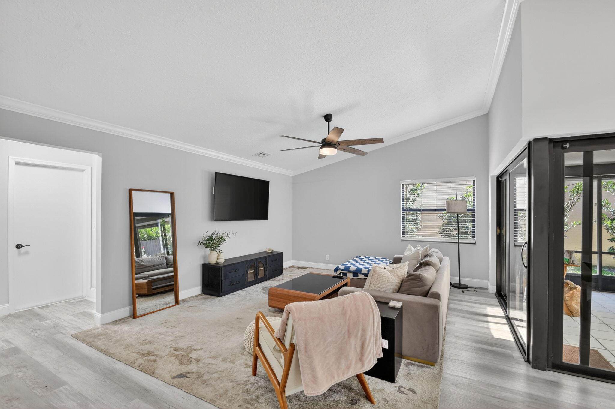 RAINBERRY LAKE PH IV-B - Residential Lease