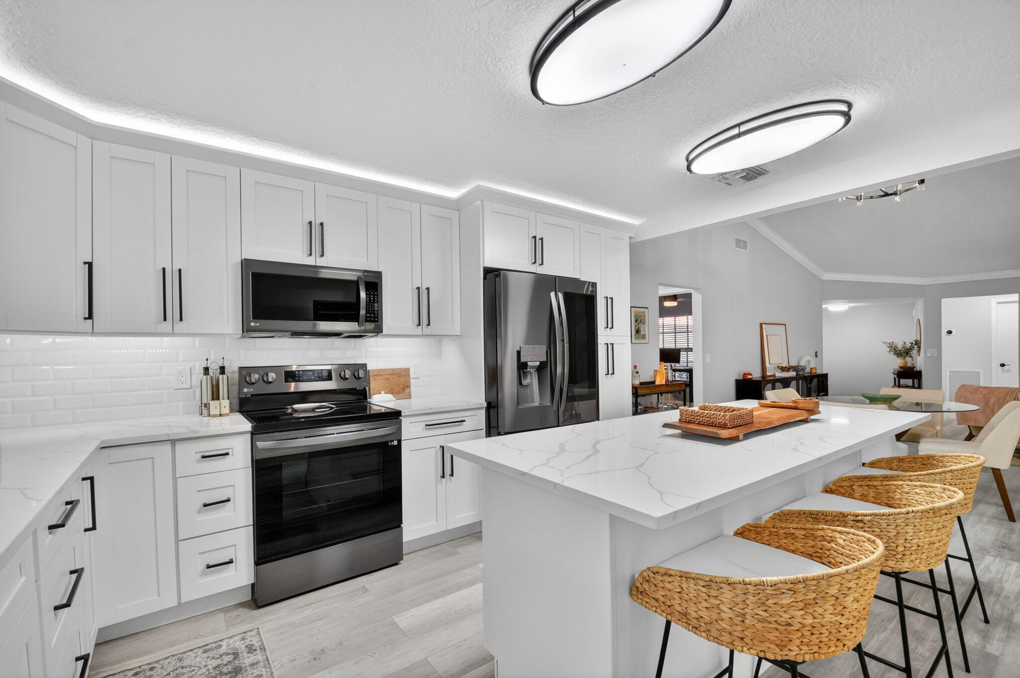 RAINBERRY LAKE PH IV-B - Residential Lease