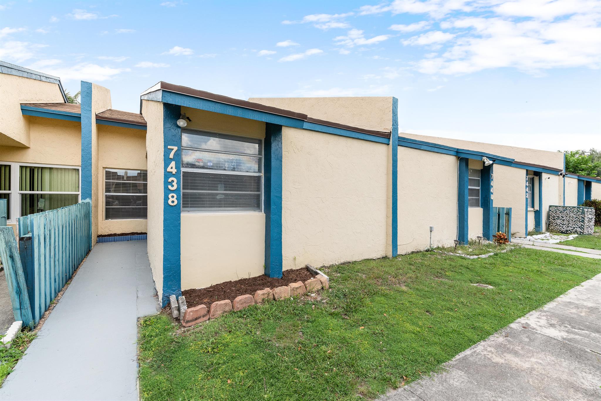 7438 NW 34th Street