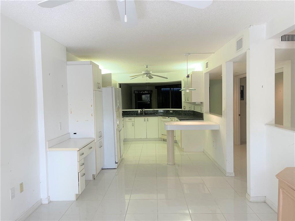 GRANVILLE B - Residential