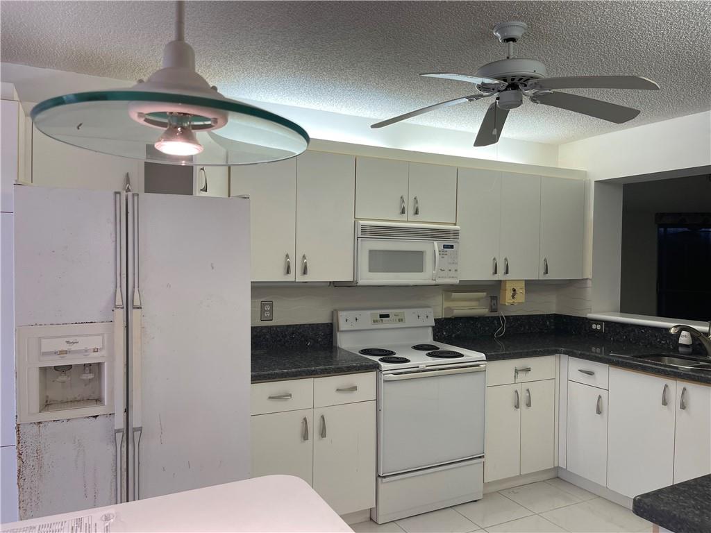 GRANVILLE B - Residential