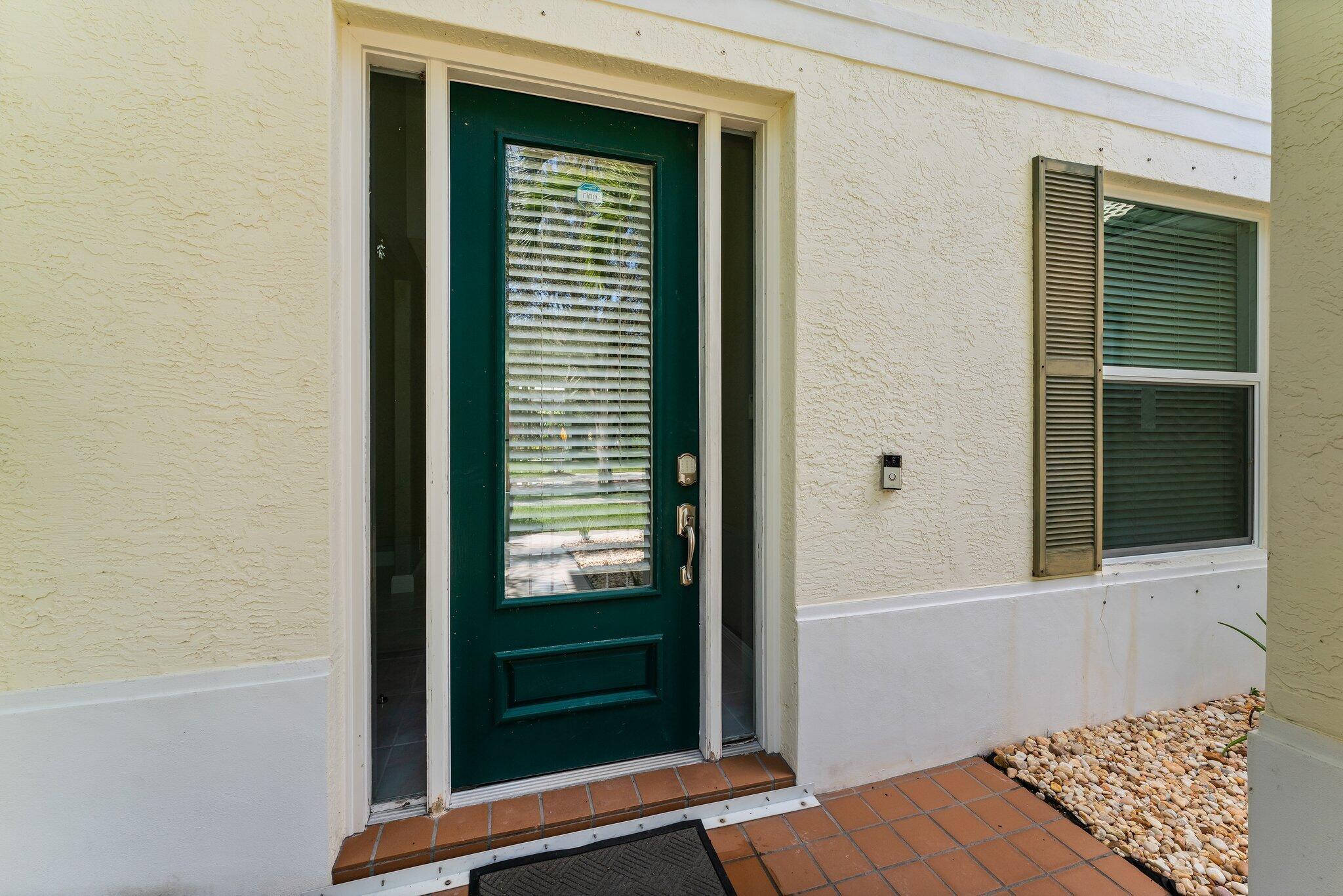 1019 Egret Circle N, Jupiter, FL, 33458/$1,350,000 1 1019 Egret Circle N