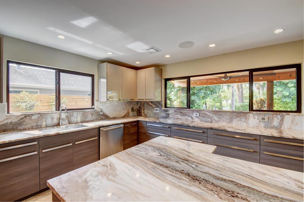 LAKE CLARKE - Residential