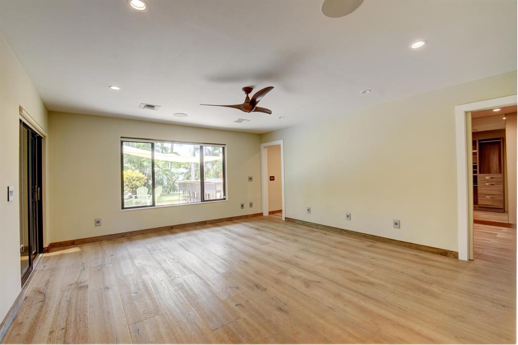 LAKE CLARKE - Residential