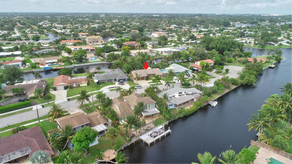 LAKE CLARKE - Residential