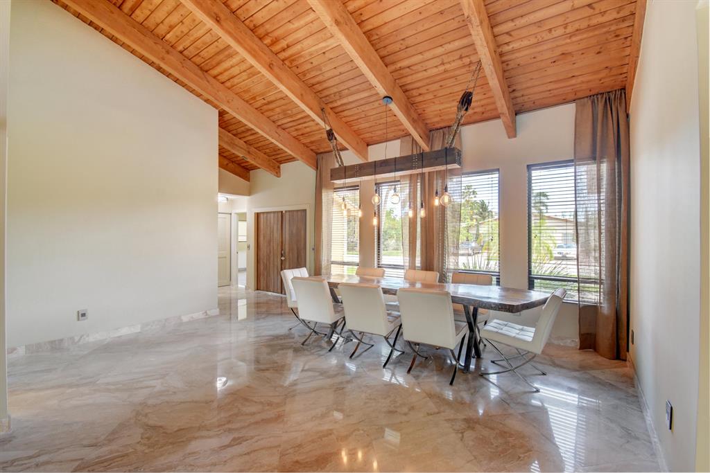 LAKE CLARKE - Residential