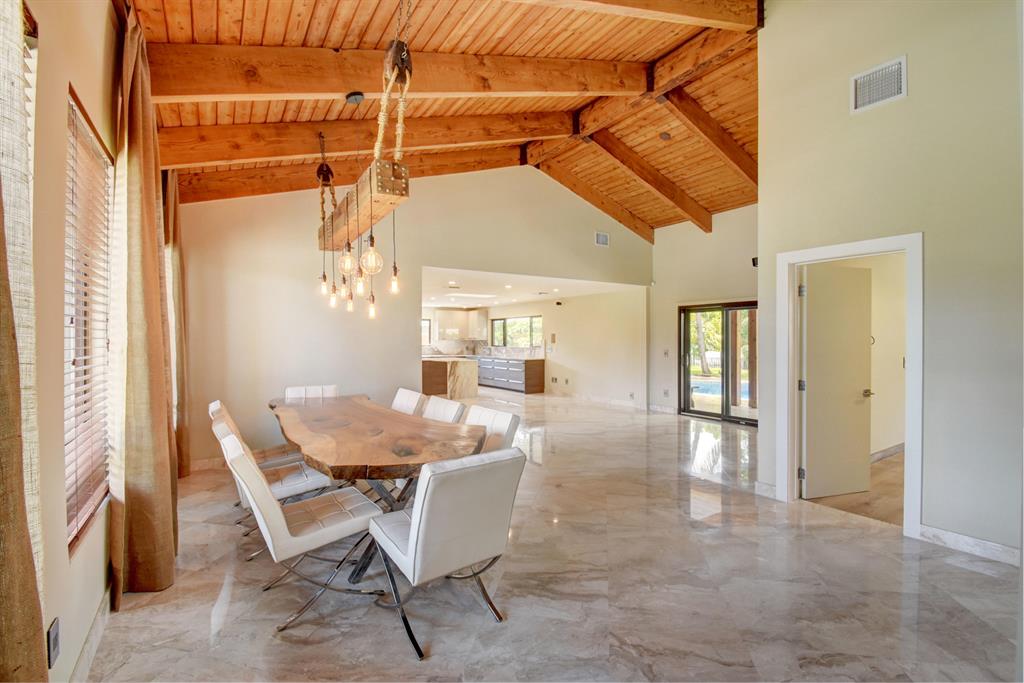 LAKE CLARKE - Residential