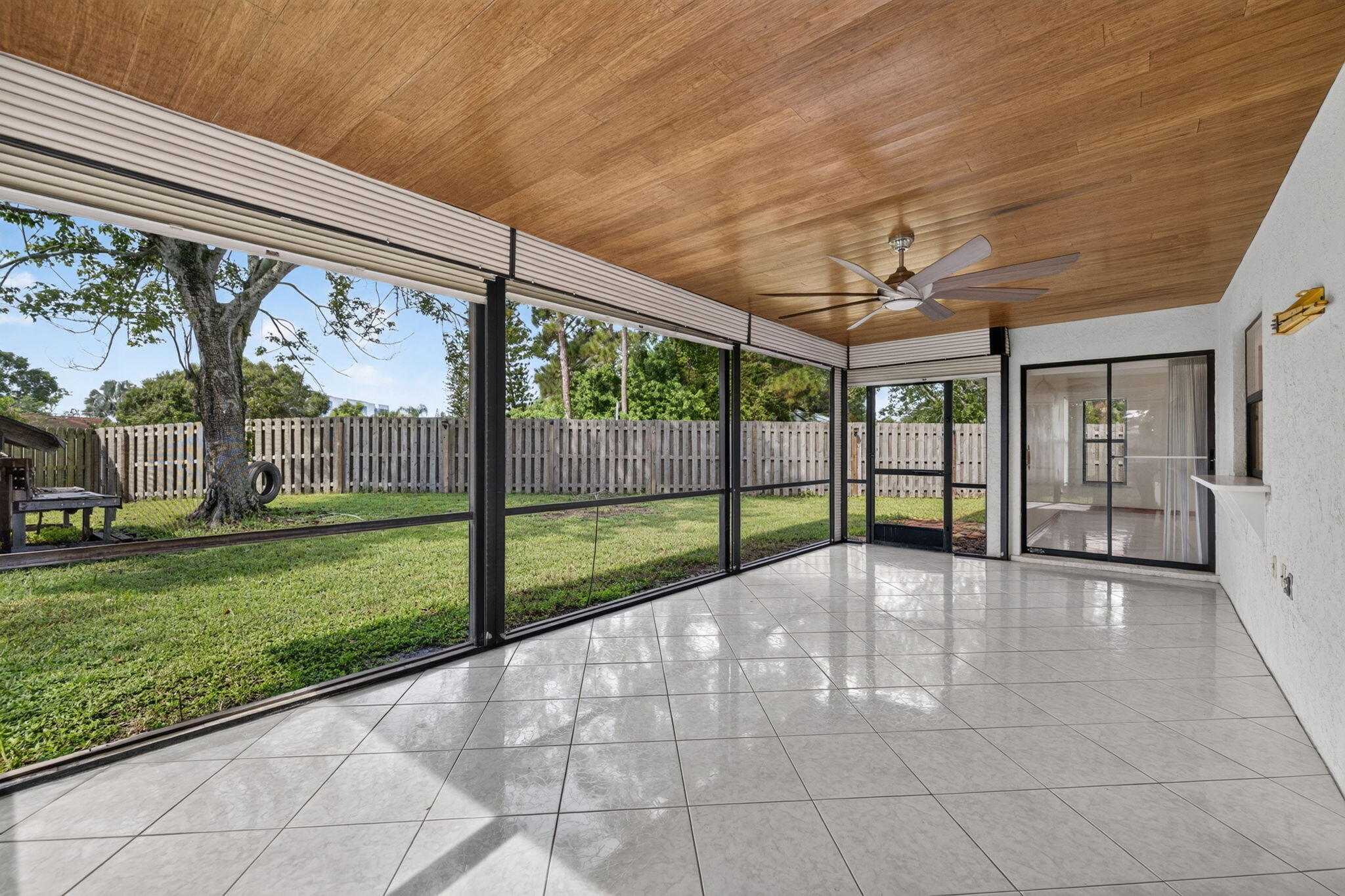 102 SW EVANS Avenue
