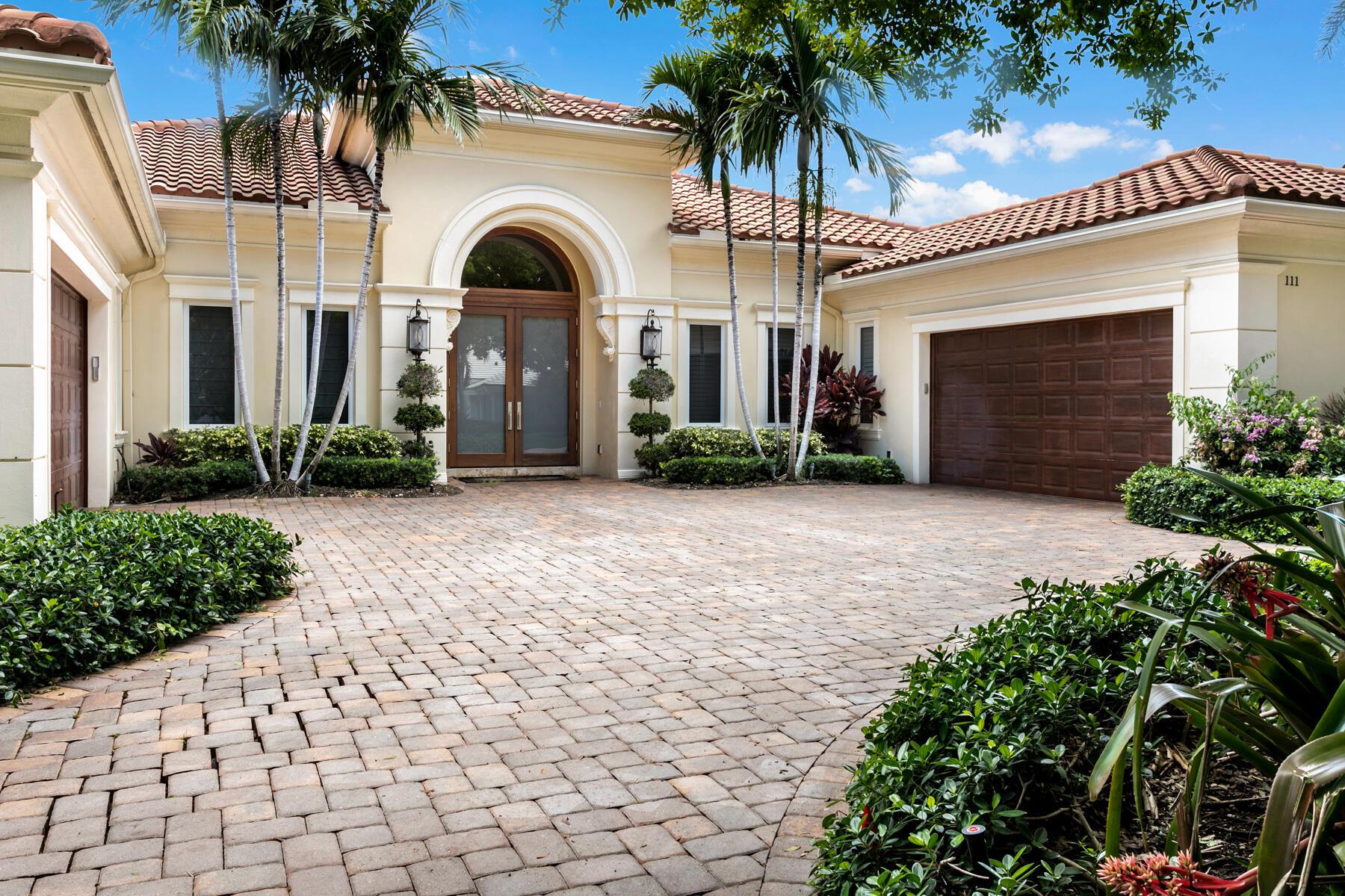 ADMIRALS COVE - Residential