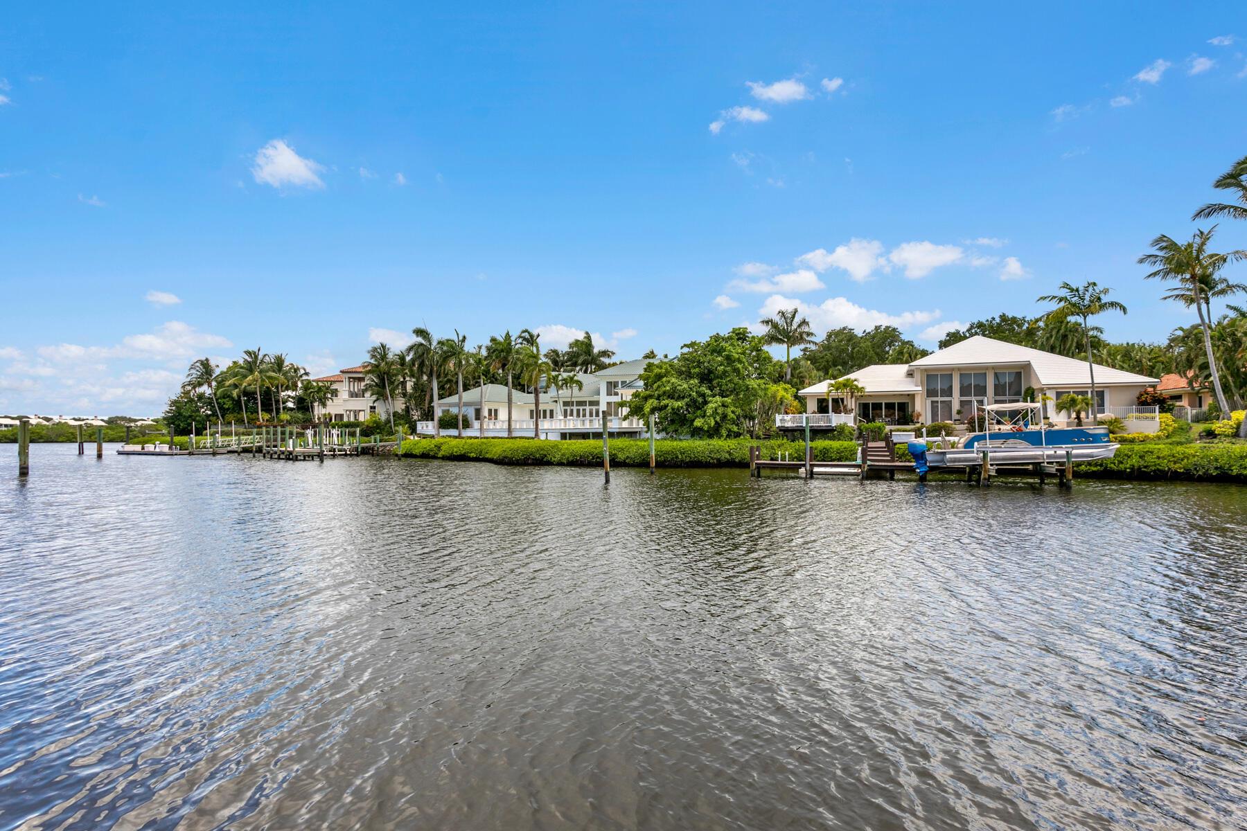 ADMIRALS COVE - Residential