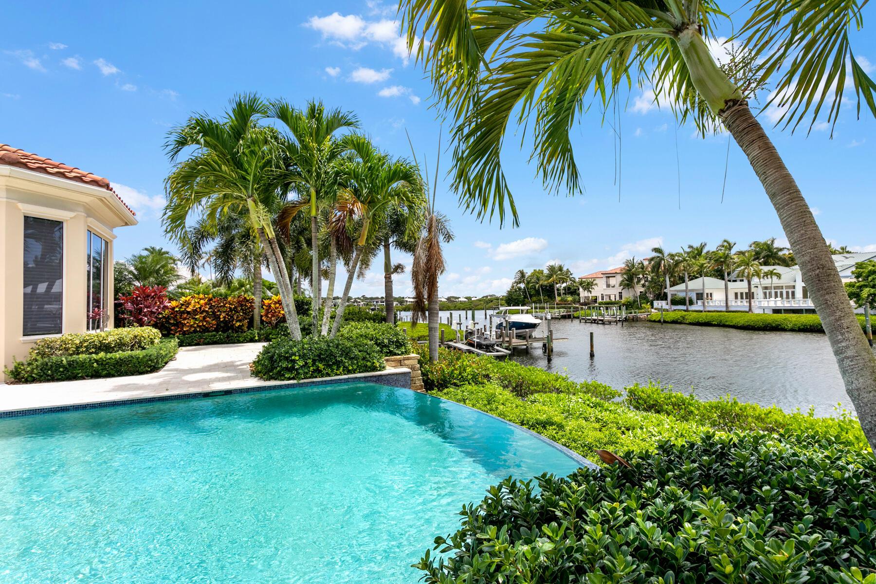 ADMIRALS COVE - Residential