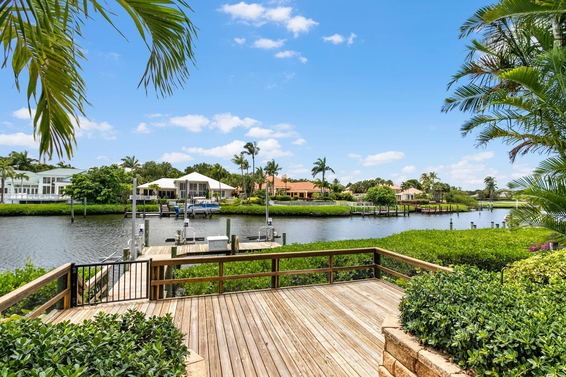 ADMIRALS COVE - Residential