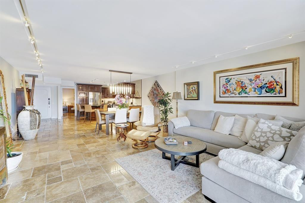 2300 DIANA CONDO - Residential