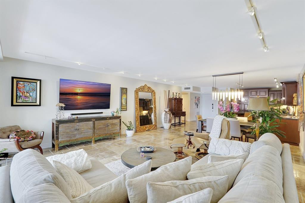 2300 DIANA CONDO - Residential