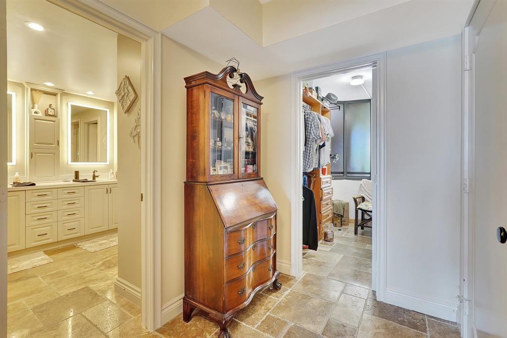 2300 DIANA CONDO - Residential