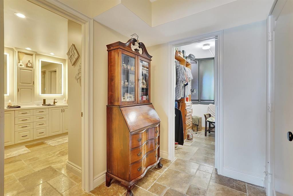 2300 DIANA CONDO - Residential