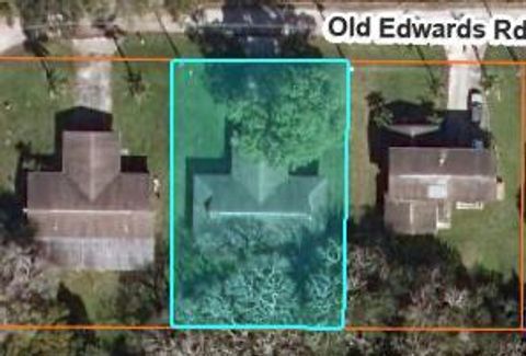 3063 Old Edwards Road Fort Pierce FL 34981
