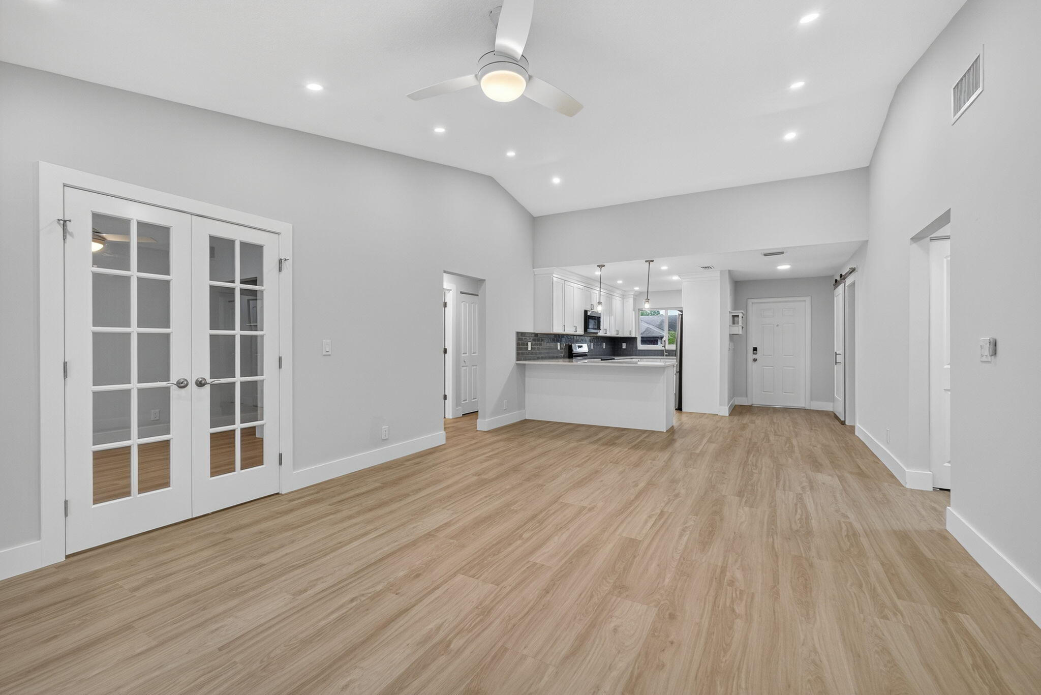 EASTWOOD OF WELLINGTON - Residential