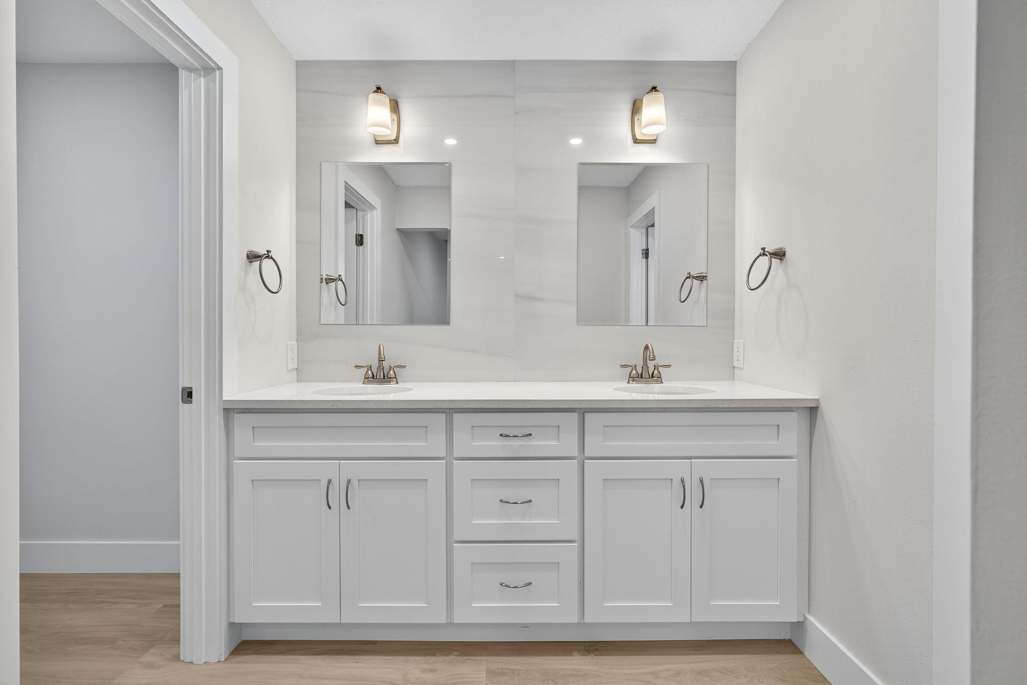 EASTWOOD OF WELLINGTON - Residential