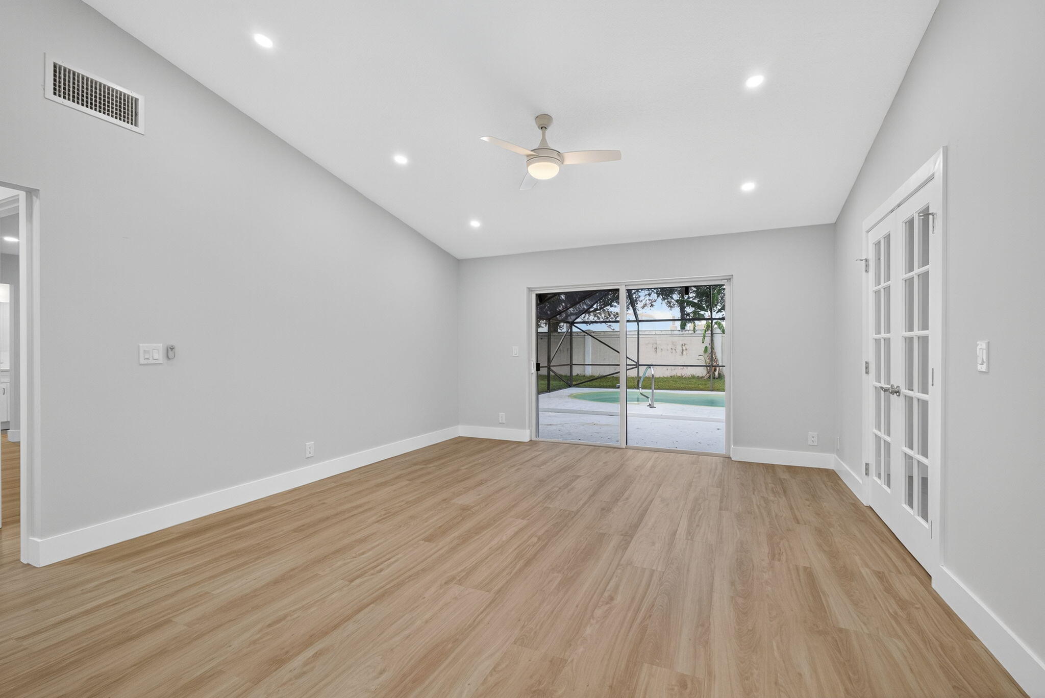 EASTWOOD OF WELLINGTON - Residential