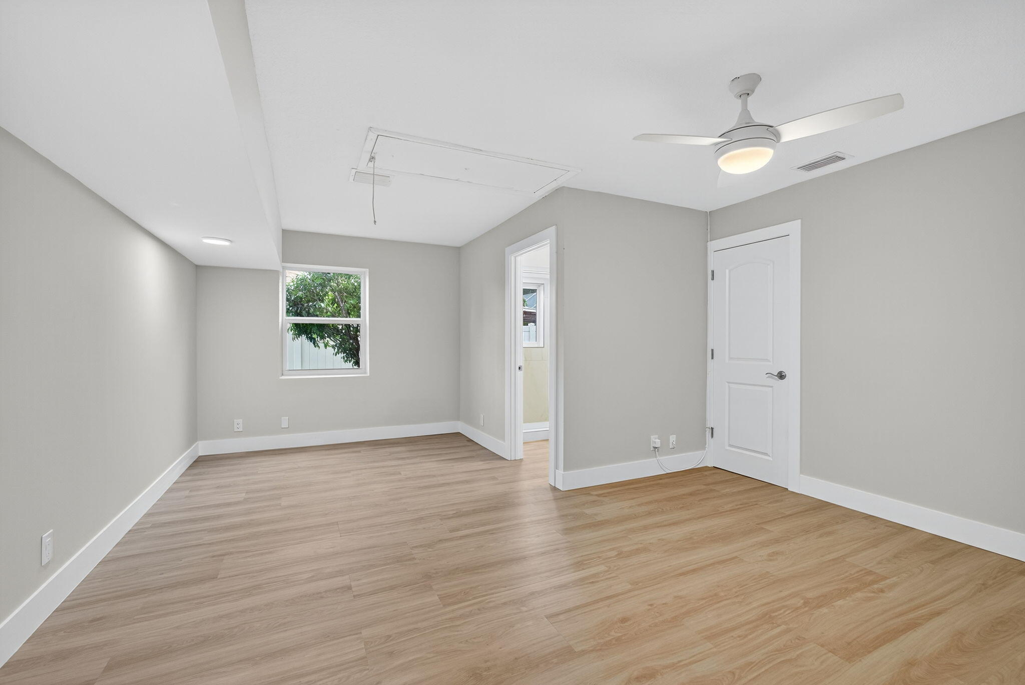 EASTWOOD OF WELLINGTON - Residential