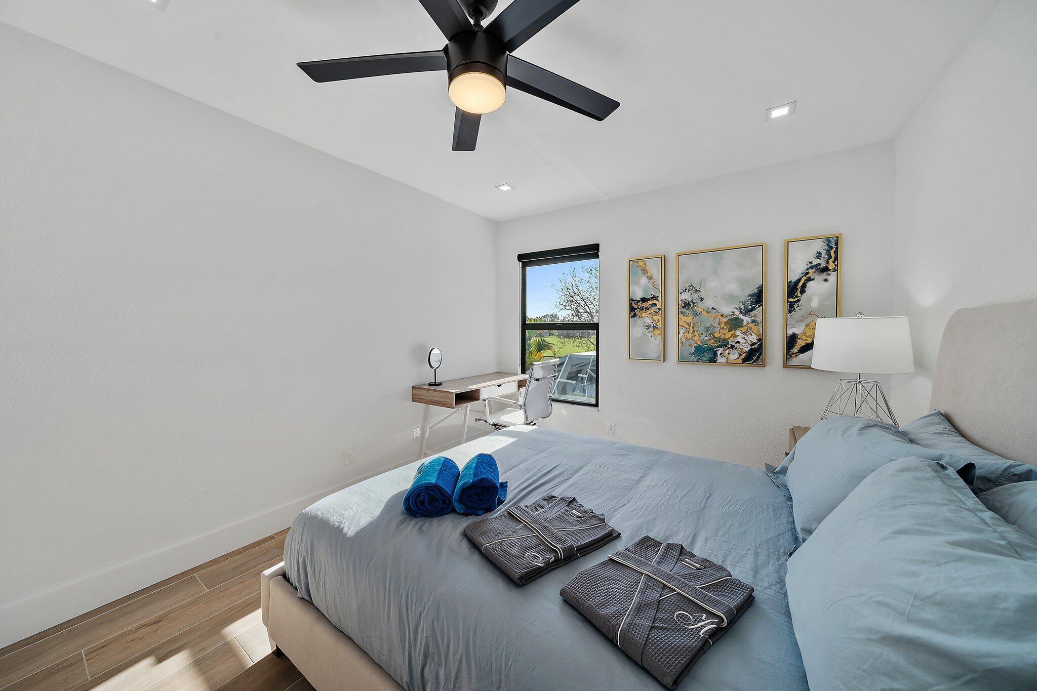 GREENVIEW SHORES 2 OF WELLINGTON - Residential