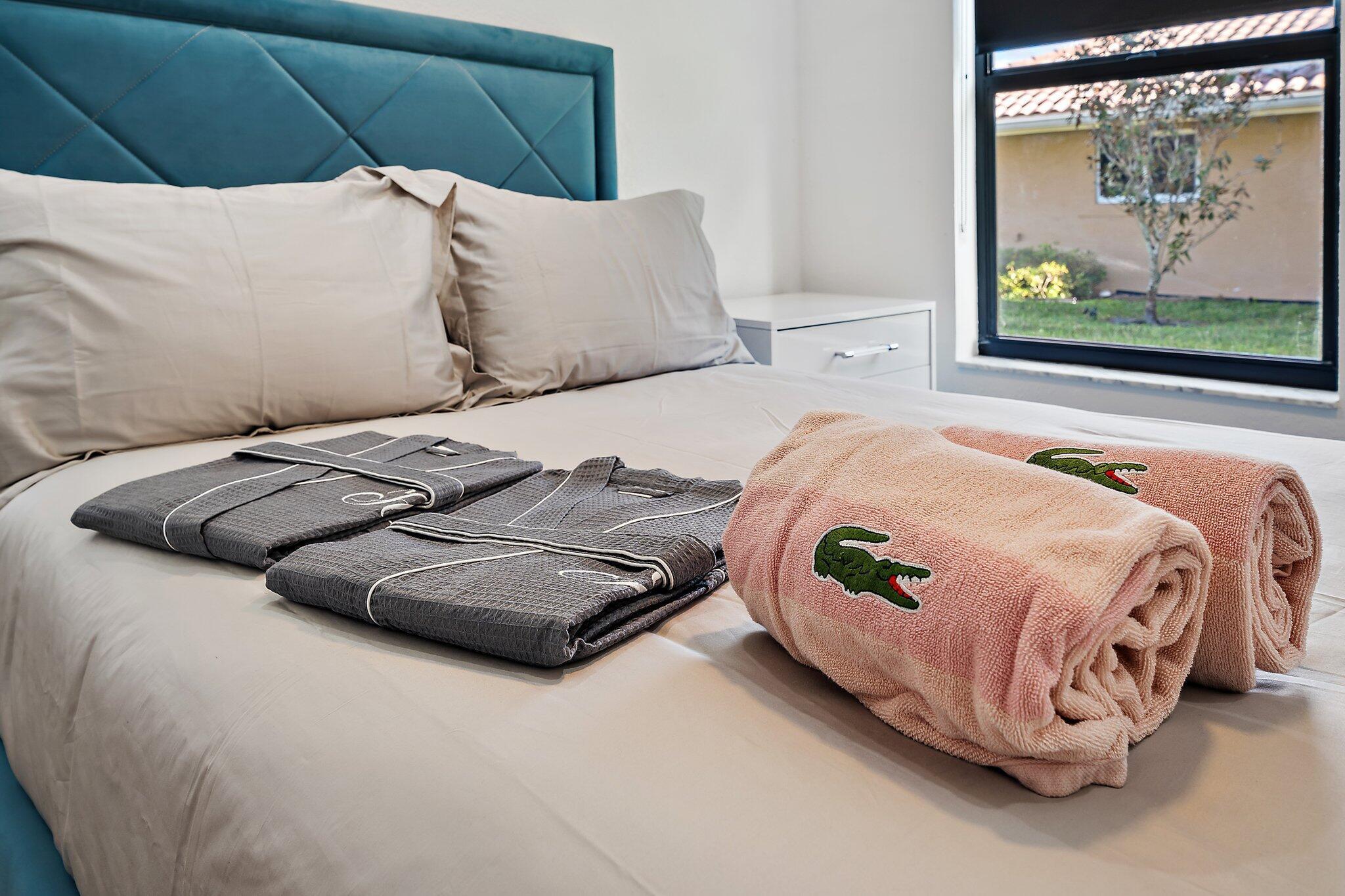 GREENVIEW SHORES 2 OF WELLINGTON - Residential