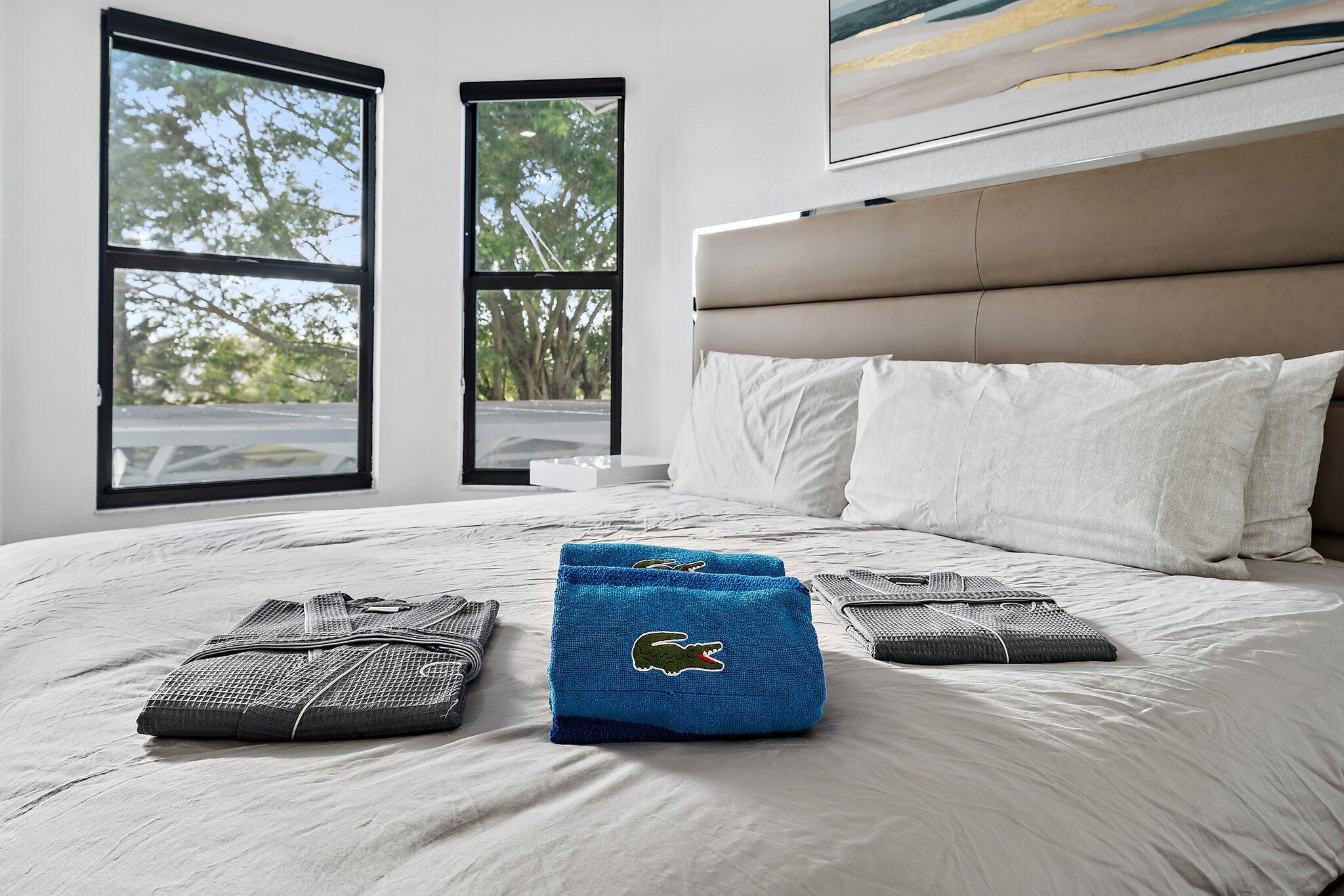 GREENVIEW SHORES 2 OF WELLINGTON - Residential