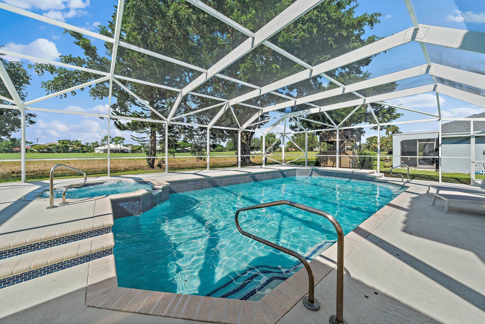 GREENVIEW SHORES 2 OF WELLINGTON - Residential