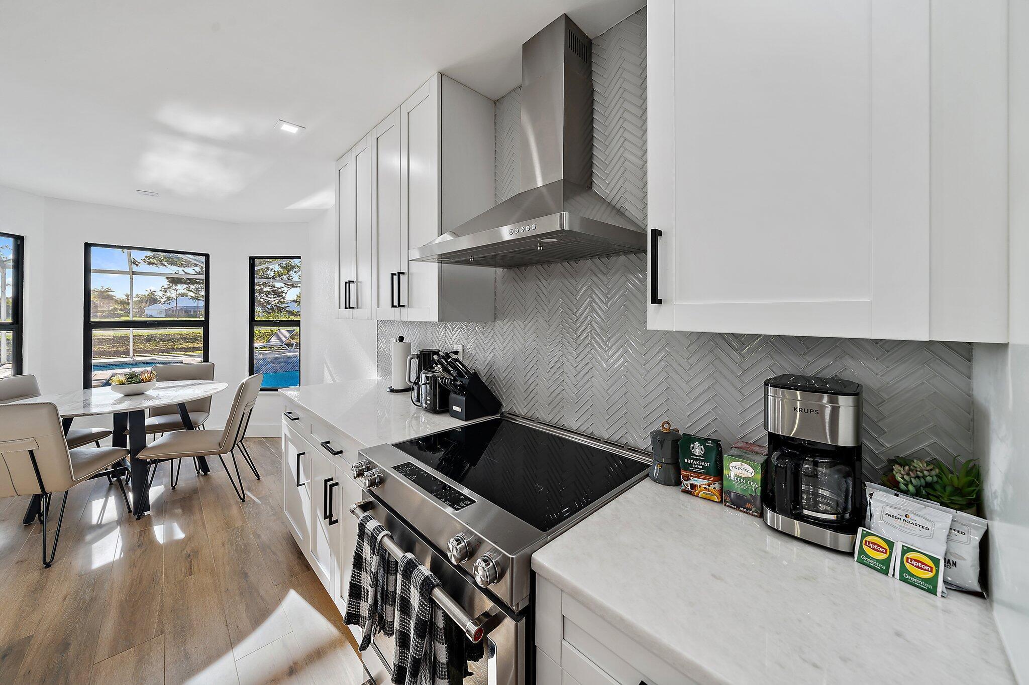 GREENVIEW SHORES 2 OF WELLINGTON - Residential