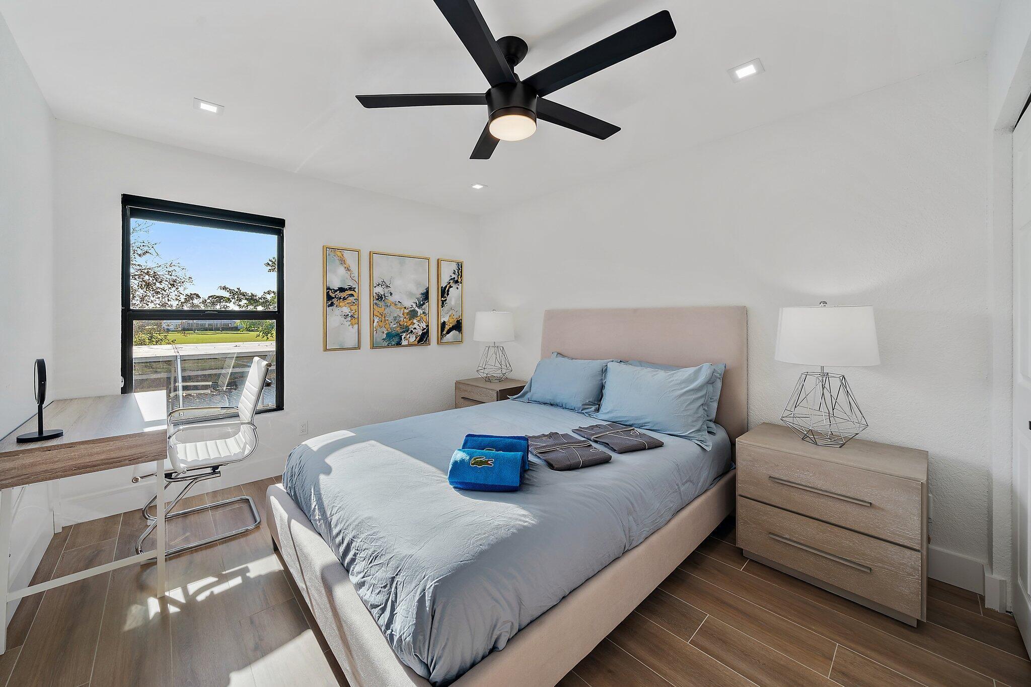 GREENVIEW SHORES 2 OF WELLINGTON - Residential