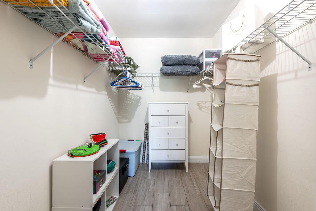 SHADYWOODS PH TWO - Residential Lease