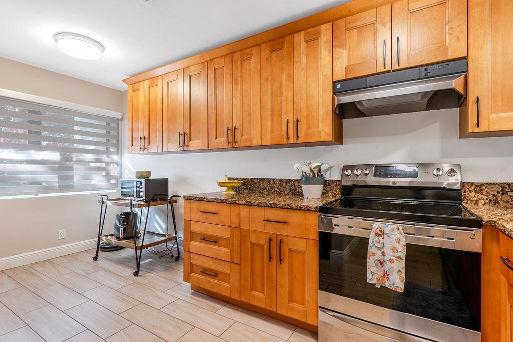 SHADYWOODS PH TWO - Residential Lease